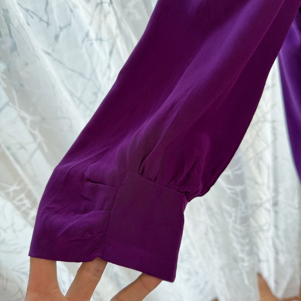 Chloe purple silk button up v-neck 1/2 sleeve top blouse - Picture 4 of 10